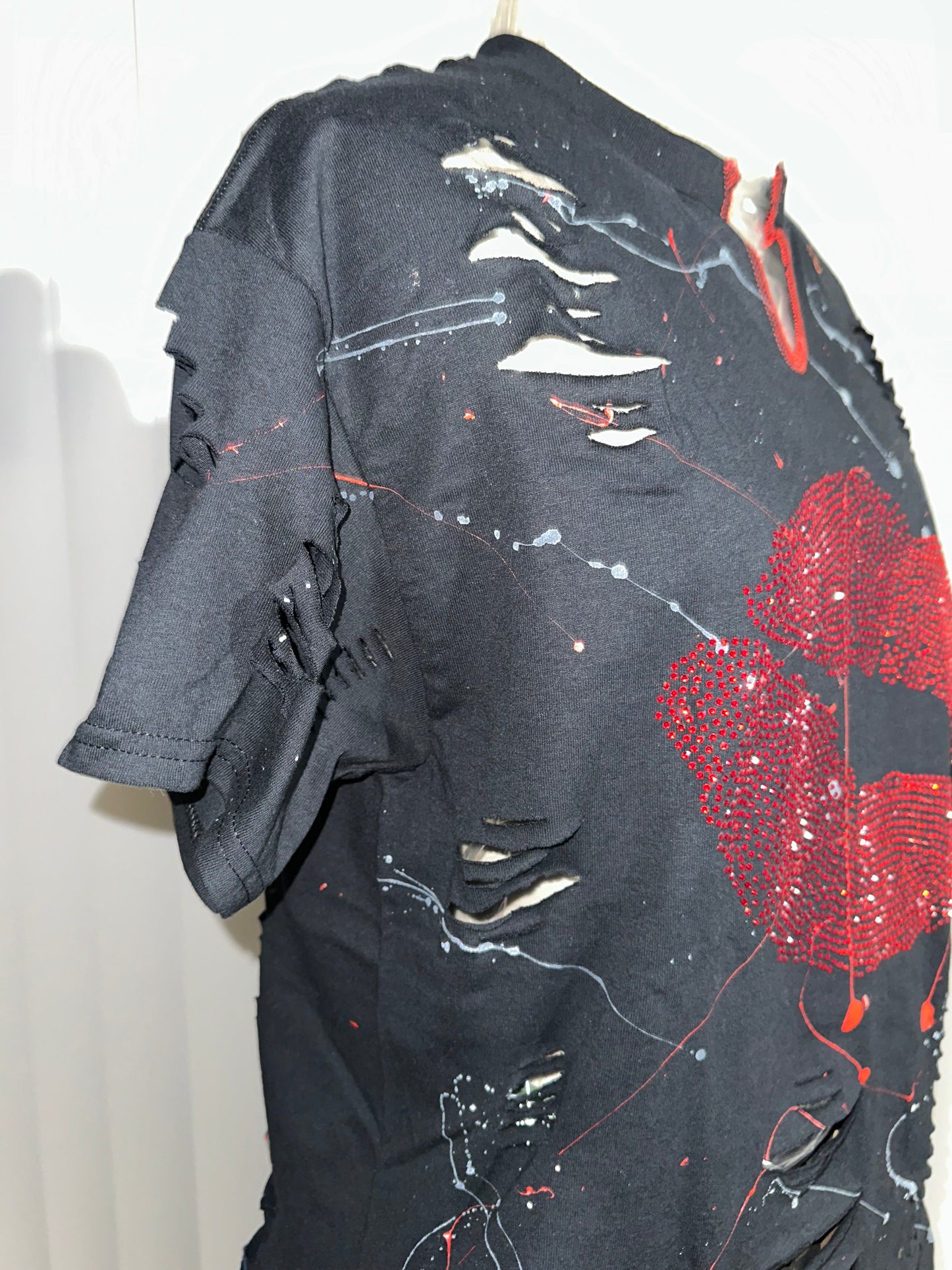 Distressed Paint Splattered Lips